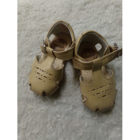 Sandalia de piel n 19. Berbelis. Segunda mano