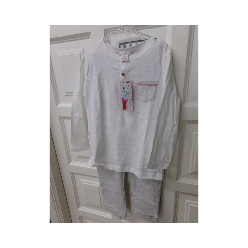 Pijama a estrenar 5 años