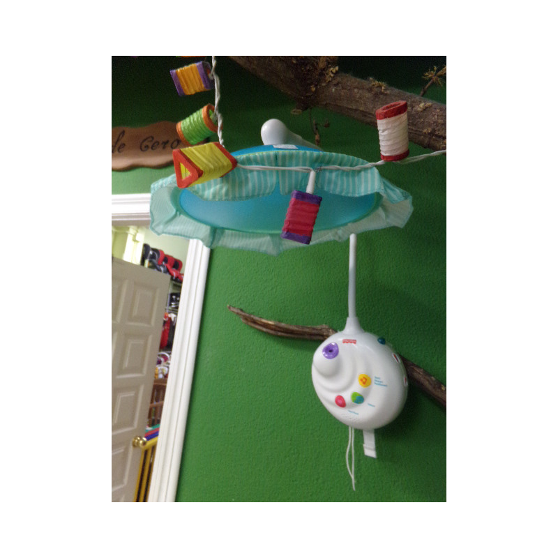 Movil de cuna Fisher Price. Segunda mano