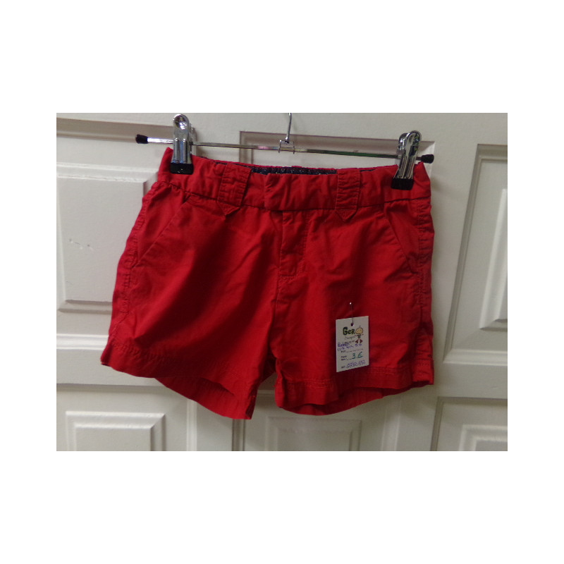 Pantalon corto talla 5-6 años. Segunda mano