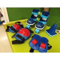 Mochila patines con protectores y conos. Segunda mano