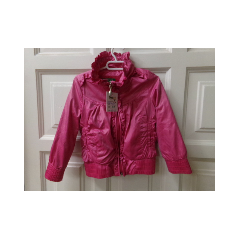 Cazadora verano talla 12 meses. Benetton. Segunda mano