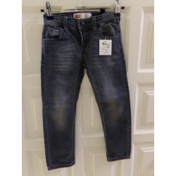 Pantalón Levis talla 4-5 años. Segunda mano