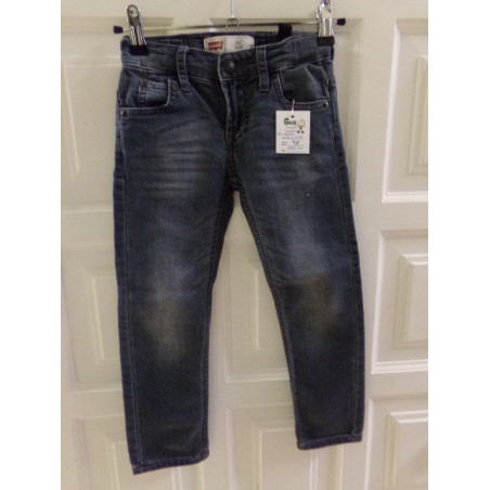 Pantalón Levis talla 4-5 años. Segunda mano