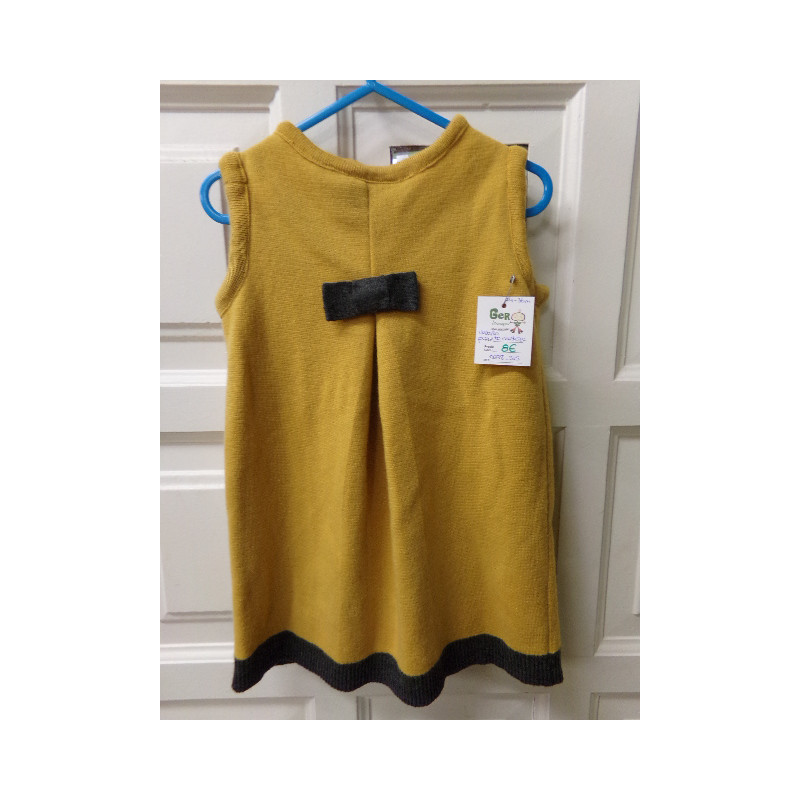 Vestido de punto mostaza. Talla 24-36 meses. Segunda mano