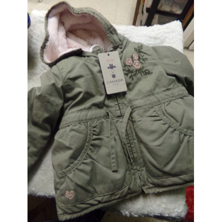 Abrigo a estrenar Canada 12 meses