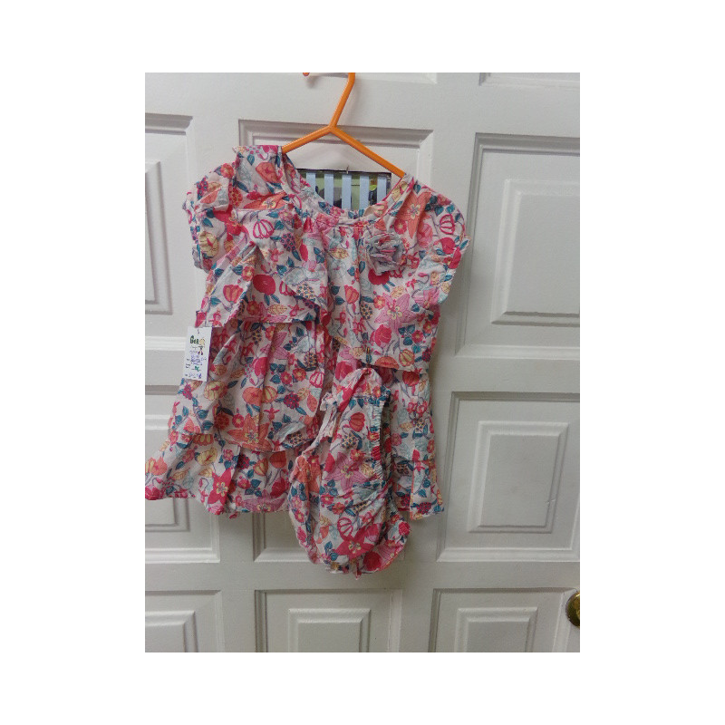 Vestido con braguita talla 6-9 meses. Segunda mano