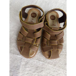 Sandalias N 30. Segunda mano