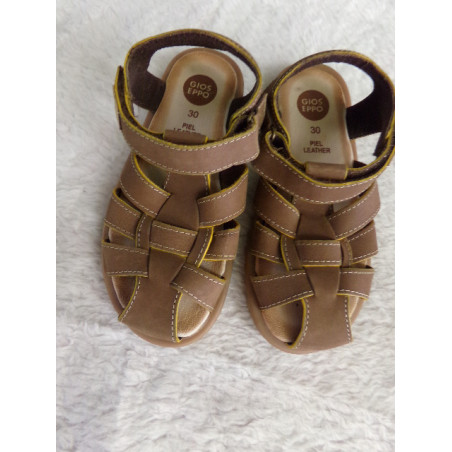 Sandalias N 30. Segunda mano