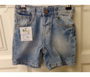 Pantalon corto vaquero . Talla 6-9 meses. Segunda mano