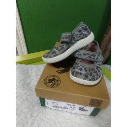 Zapatilla gorila T20