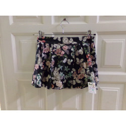 Falda Cesar Blanco talla 6 años. Segunda mano