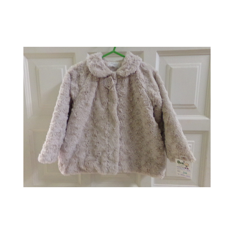 abrigo de pelito Mayoral talla 24 meses. Segunda mano