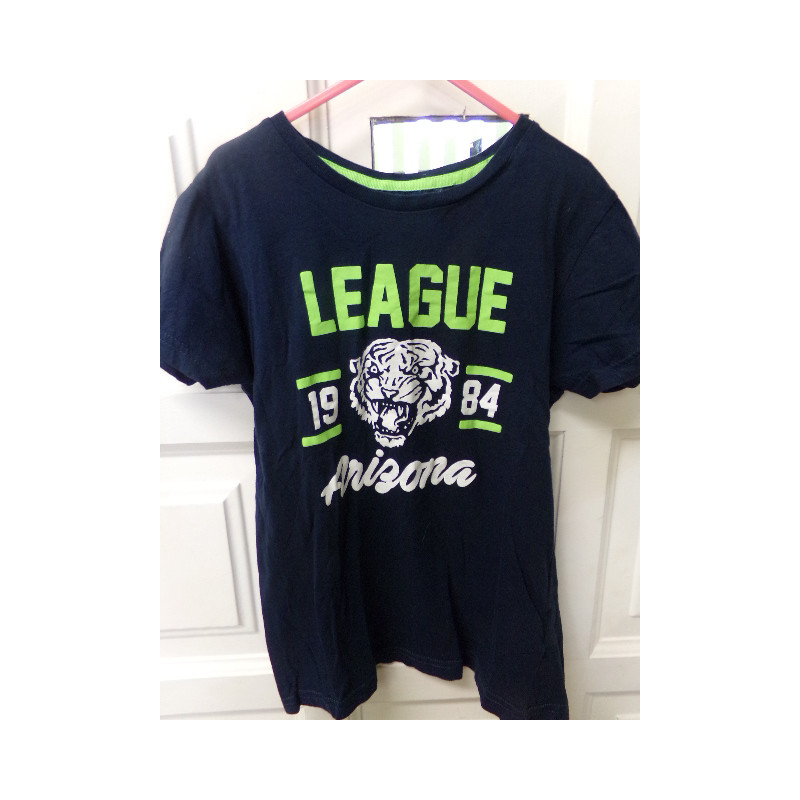 Camiseta talla 7 años. Segunda mano