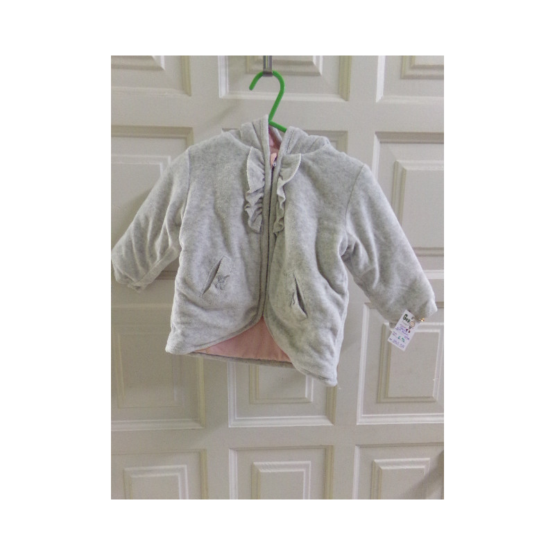 Chaqueta polar prenatal talla 6-9 meses. Segunda mano