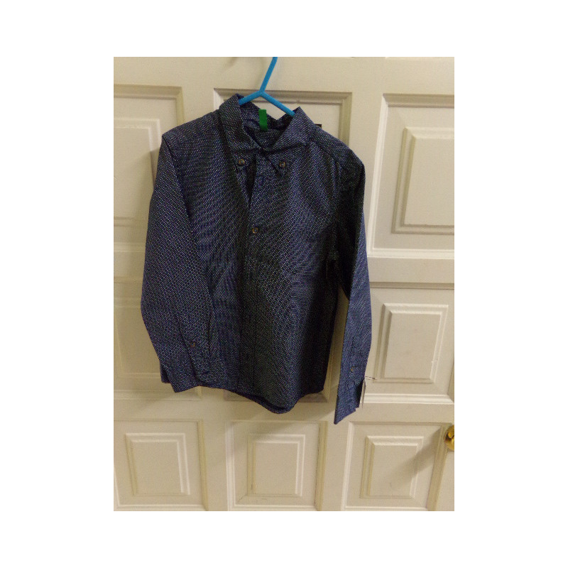 Camisa Benetton talla 4-5 años. Segunda mano