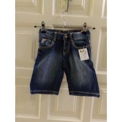 Pantalón corto Mayoral. Talla 3 años. Segunda mano