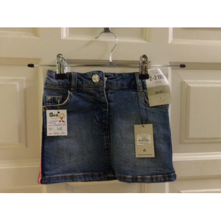 Falda vaquera talla 2-3 años. A estrenar