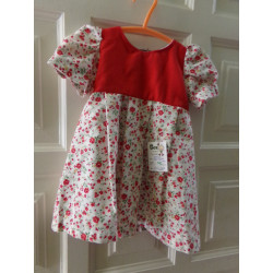 Vesdtido rojo flores talla 9 meses. Segunda mano
