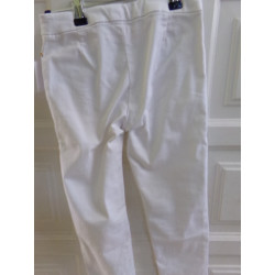 Pantalón blanco talla 7 años. Segunda mano