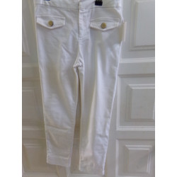 Pantalón blanco talla 7 años. Segunda mano