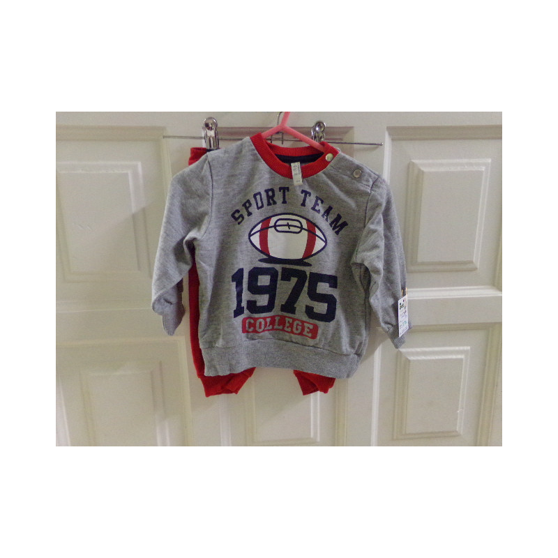 chandal 2 piezas talla 9 meses. Segunda mano