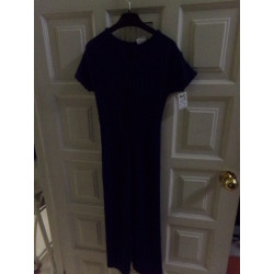 Mono de Zara azul marino. Talla 8 años. Segunda mano