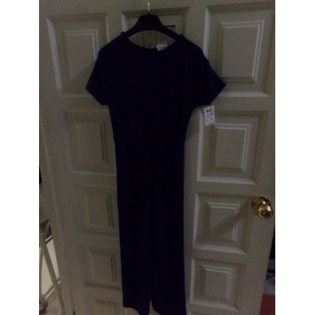 Mono de Zara azul marino. Talla 8 años. Segunda mano