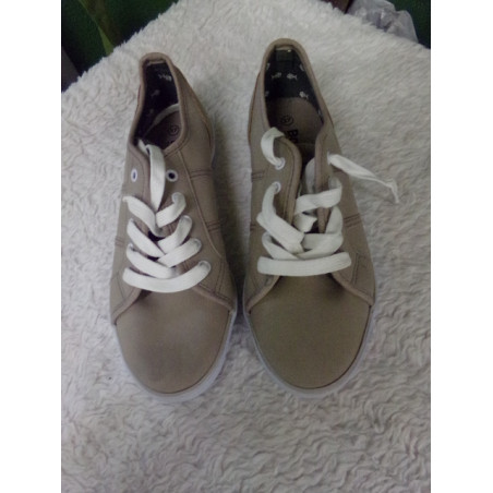 Tenis Brotes N 37. Sin uso