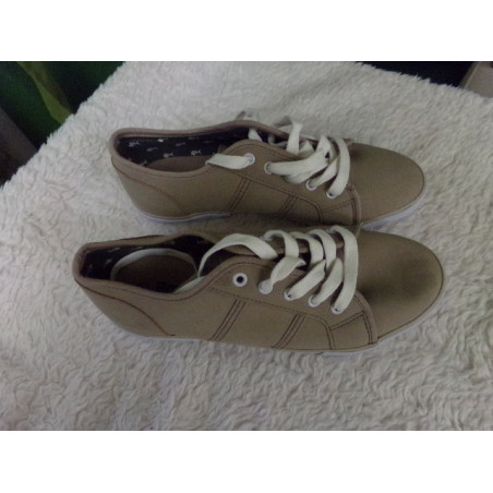 Tenis Brotes N 37. Sin uso