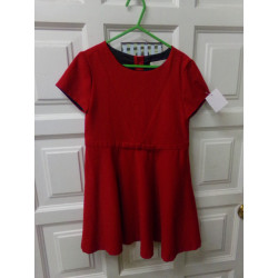 Vestido de verano de Zara.Talla 7-8 años. Segunda mano