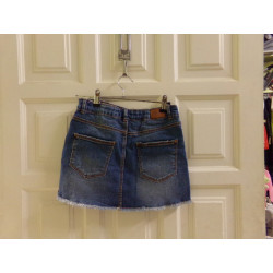 Falda vaquera talla 9 años. Segunda mano