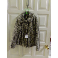 Abrigo de pelito talla 10 años. Zara. Segunda mano