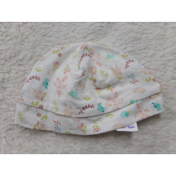 Gorrito primera puesta talla 3-6 meses. Segunda mano
