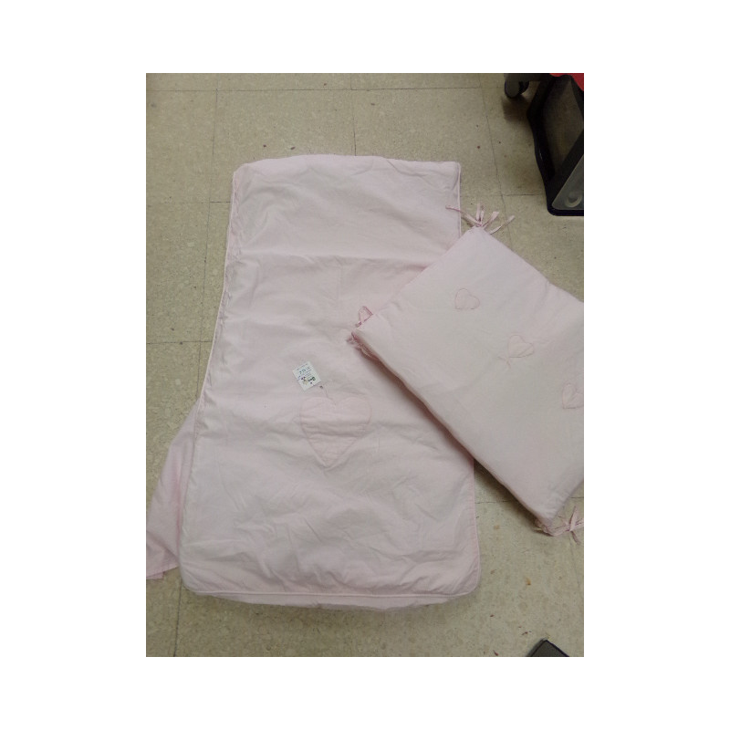 Edredón con chichonera. Petit Praia para cuna. Segunda mano