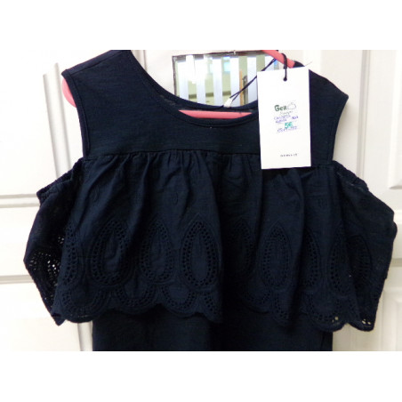 Camiseta talla 10 años. A estrenar