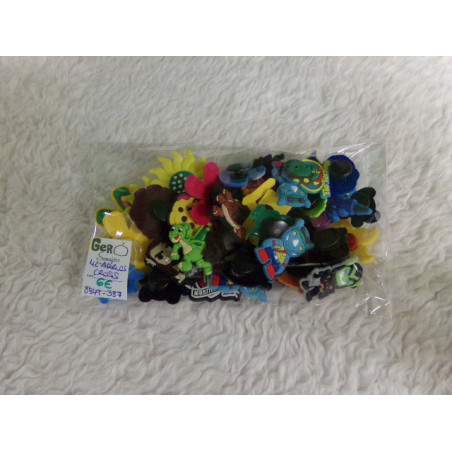 42 Adornos de Crocs. Segunda mano