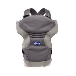 Mochila portabebeés. Chicco. Segunda mano