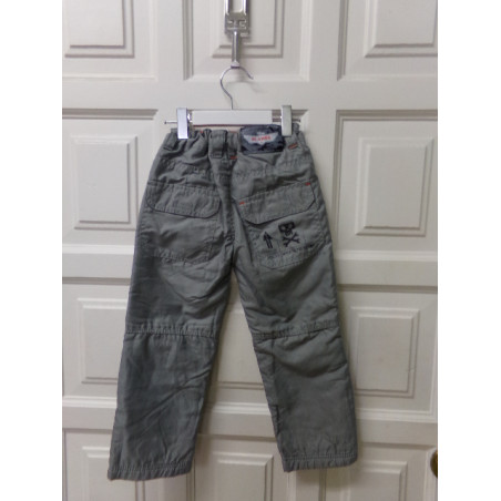 Pantalón talla 3 años. Segunda mano