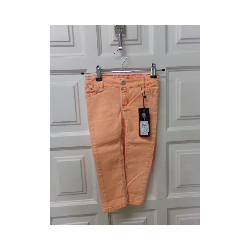 Pantalón Tommy. Talla 4 años. A estrenar
