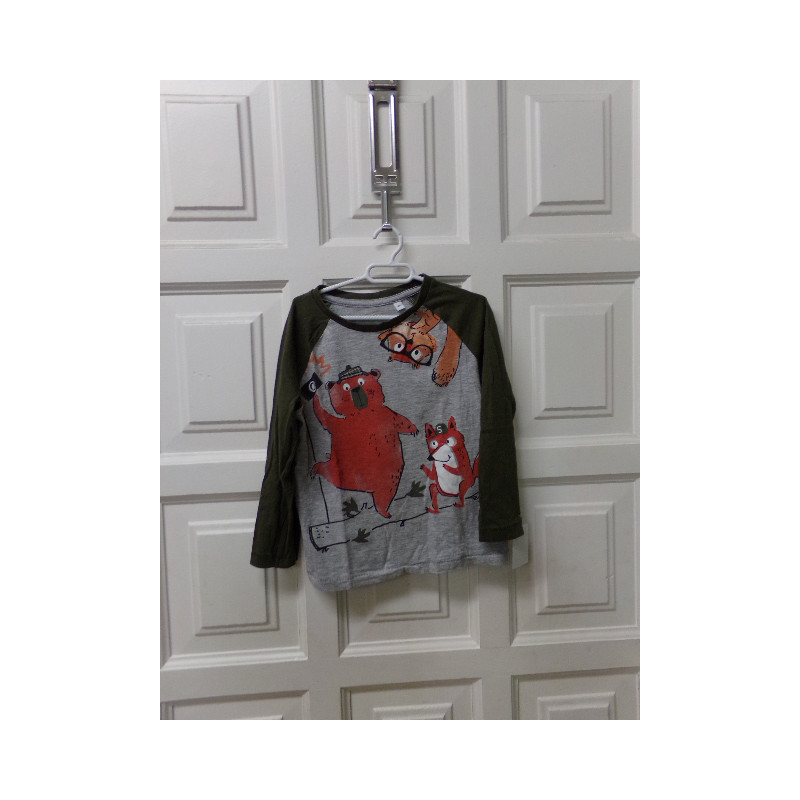 Camiseta talla 4 años. Segunda mano