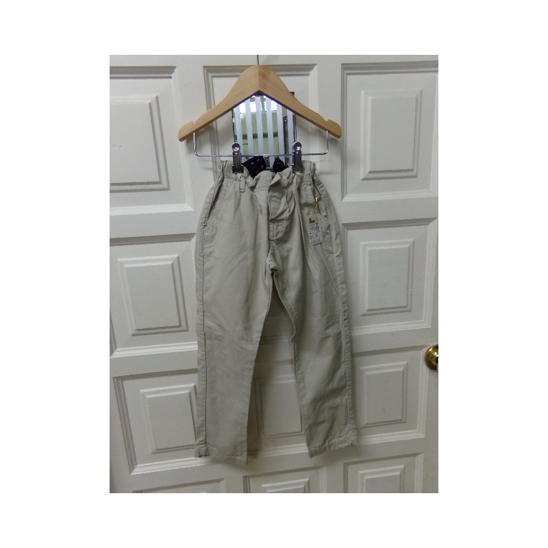 Pantalon Mayoral talla 5 años. Segunda mano