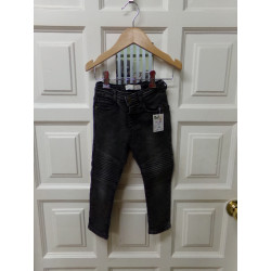 Vaquero talla 2-3 años. Segunda mano