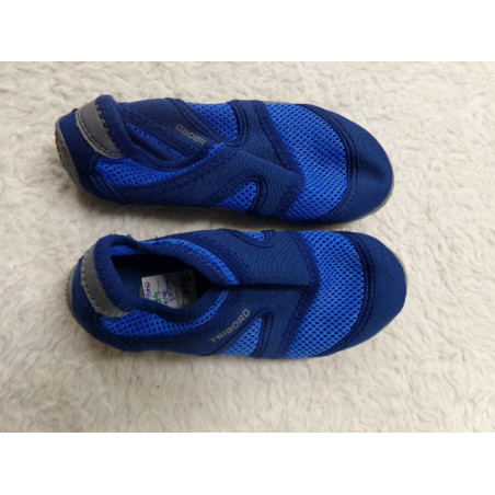 Zapatillas agua 30-31. Segunda mano