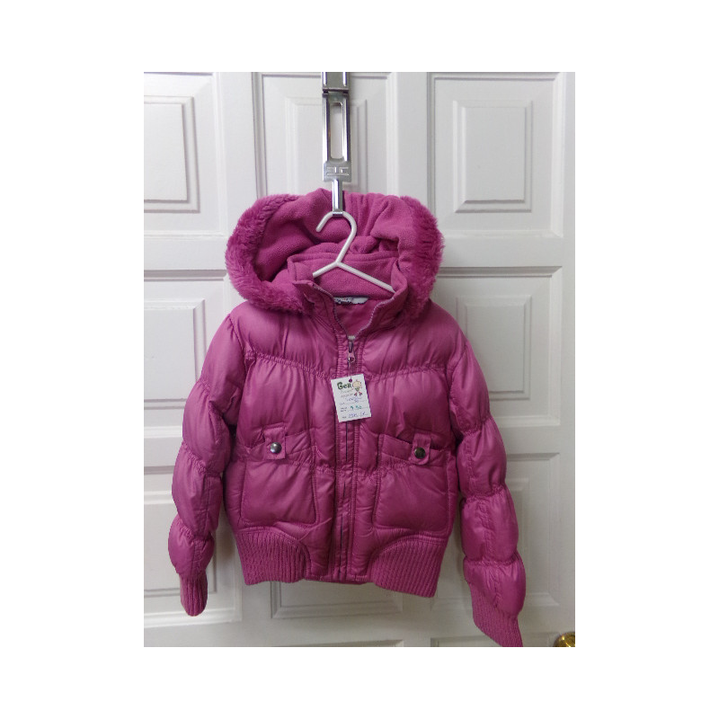 Plumífero talla 5 años. Segunda mano