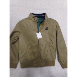 Cortavientos Benetton talla 8 años. Segunda mano