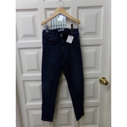 Vaquero zara talla 10 años. Segunda mano