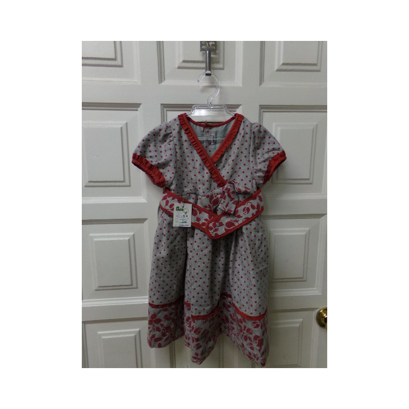 Vestido talla 5 años. Segunda mano