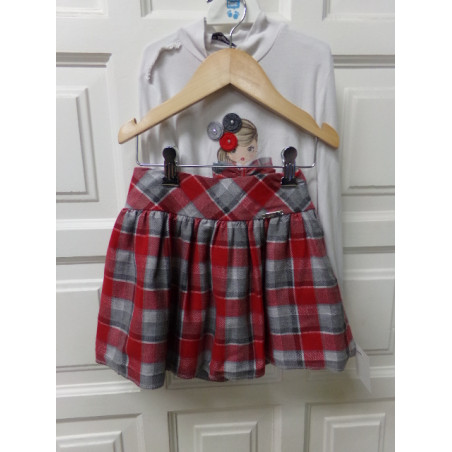 Conjunto falda y camiseta talla 6 años. Segunda mano