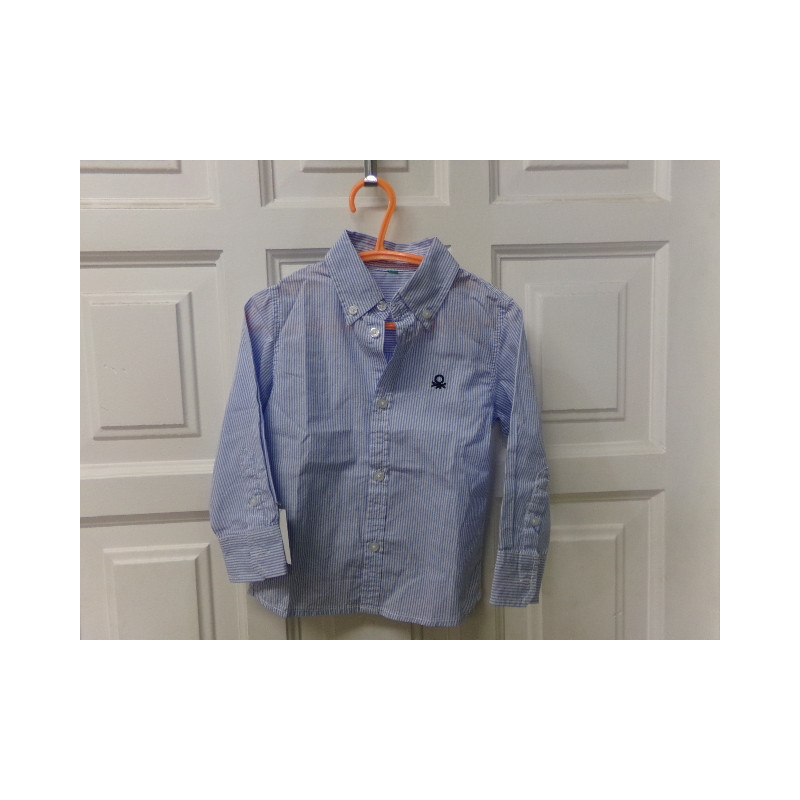 Camisa Benetton talla 3-4 años. Segunda mano